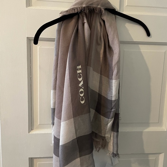 NWT Coach windowpane challis scarf 🧣 /wrap - Picture 11 of 11